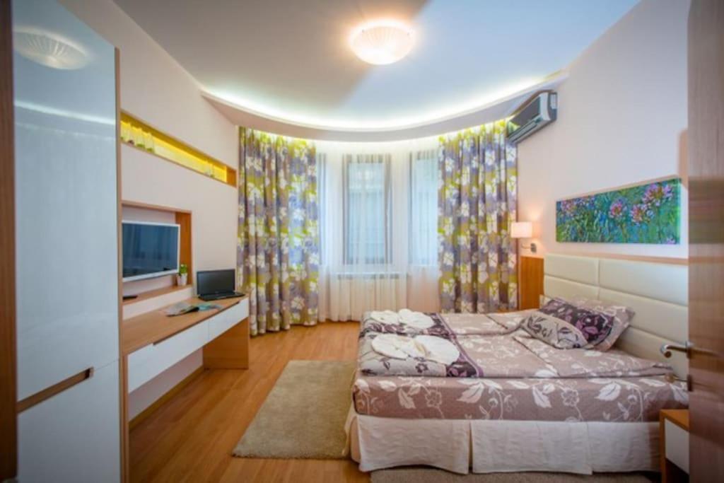 High Tech - Luxurious Apartament *